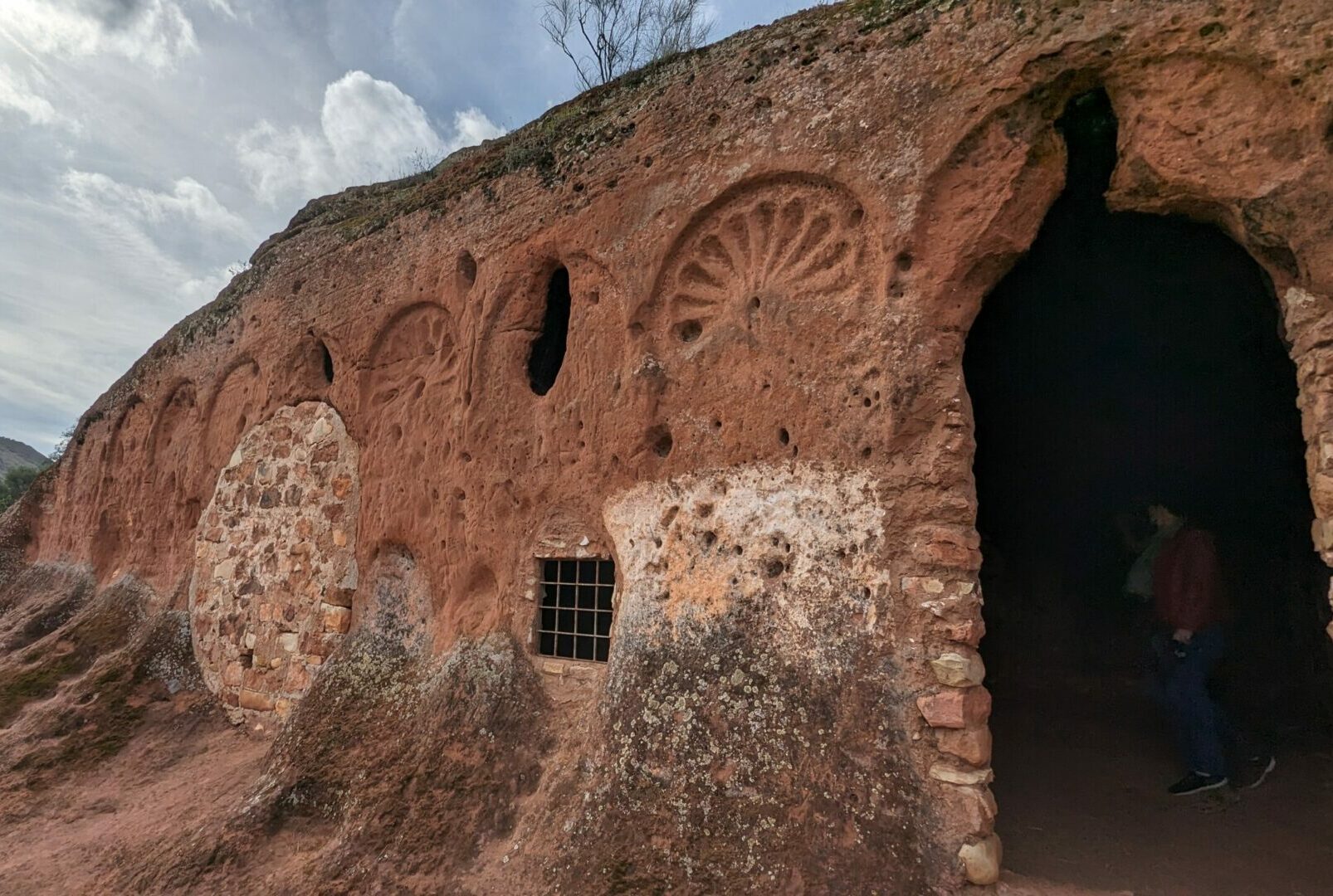 oratorio rupestre visigodo valdecanales rus