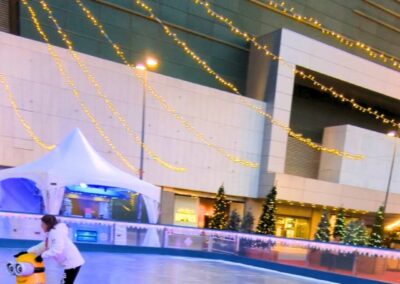 Navidad en el Hielo Azul, la pista de hielo más grande de Andalucía está en Jaén