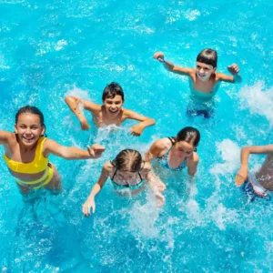 piscina pekenautas escuela de verano